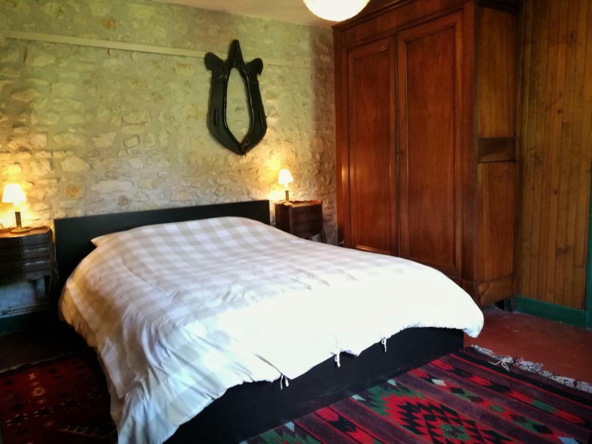 Gite D'Aigues Vives Villa Cere-la-Ronde Ngoại thất bức ảnh